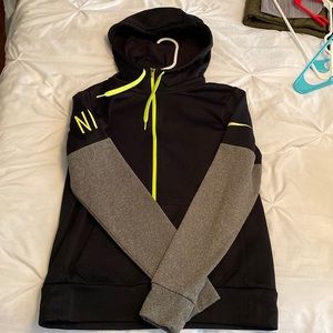 Women’s xsmall dri-fit nike zip up hoodie